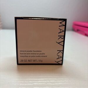 Mary Kay Mineral Powder Foundation Beige 1.5